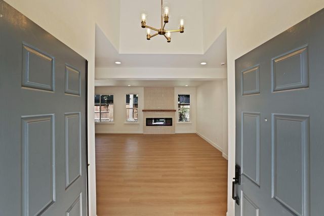 3445 Shadowbrook Dr, Stockton, CA 95219