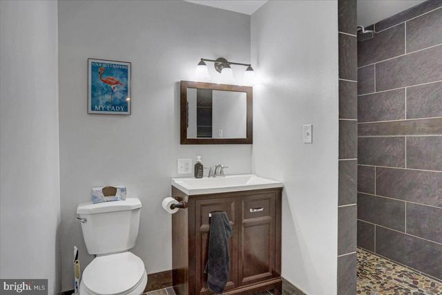 1541 STREAMSIDE DR, Chambersburg, PA 17202