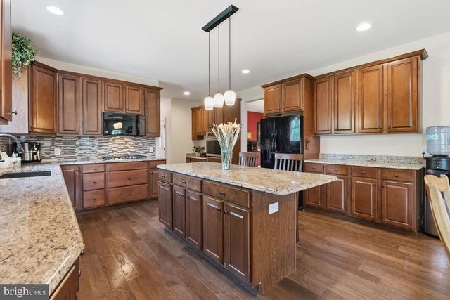 809 SHAVERTOWN RD, Garnet Valley, PA 19060