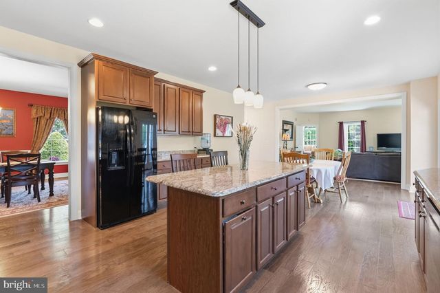 809 SHAVERTOWN RD, Garnet Valley, PA 19060