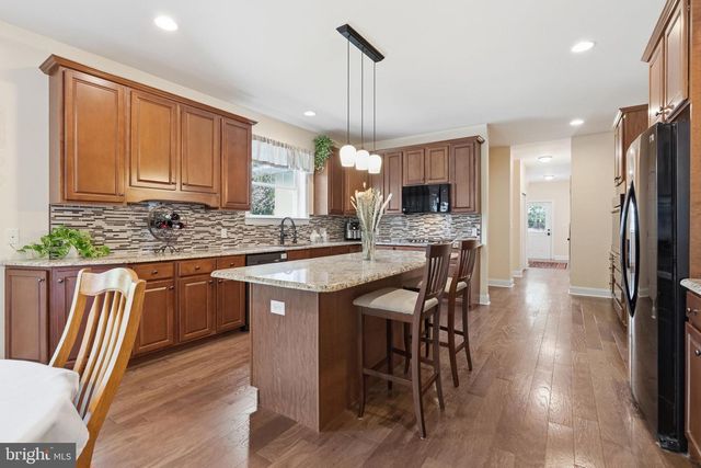 809 SHAVERTOWN RD, Garnet Valley, PA 19060