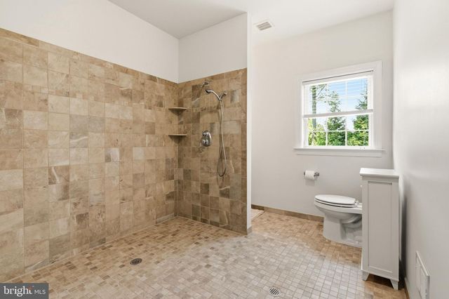 809 SHAVERTOWN RD, Garnet Valley, PA 19060