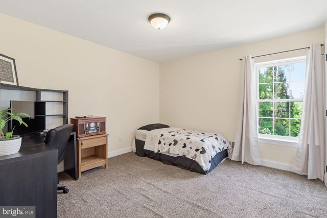 809 SHAVERTOWN RD, Garnet Valley, PA 19060