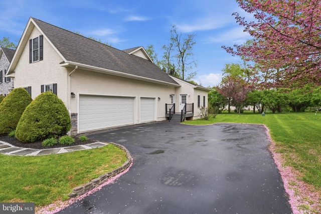 809 SHAVERTOWN RD, Garnet Valley, PA 19060