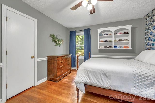 1199 Deer Park Lake Road, Spruce Pine, NC 28777