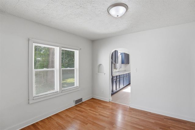 1027 Monroe Street, Benton Harbor, MI 49022