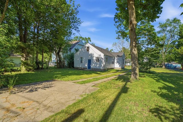 1027 Monroe Street, Benton Harbor, MI 49022