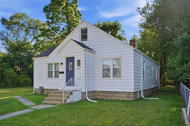 1027 Monroe Street, Benton Harbor, MI 49022