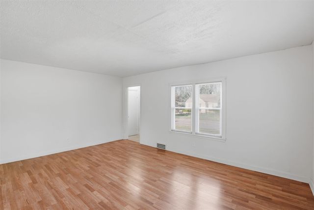 1027 Monroe Street, Benton Harbor, MI 49022