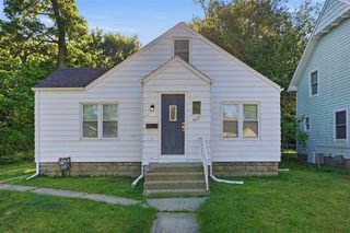 1027 Monroe Street, Benton Harbor, MI 49022