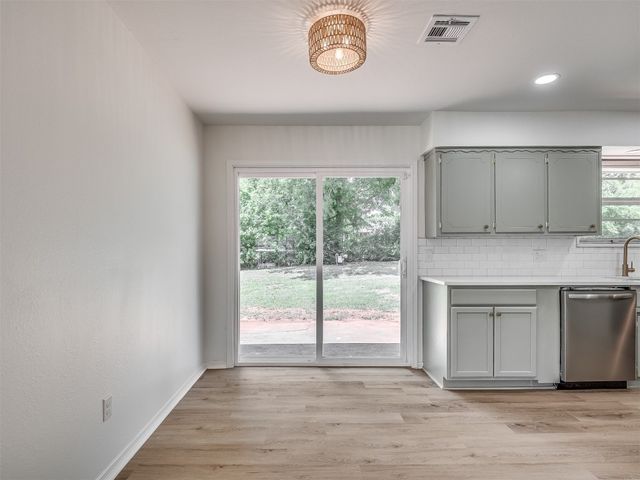 3517 Frostwood Terrace, Del City, OK 73115