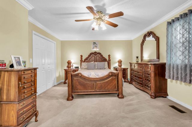 918 Stone Crest Circle, Chattanooga, TN 37421