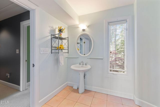 5007 Country Club Drive N, Wilson, NC 27896