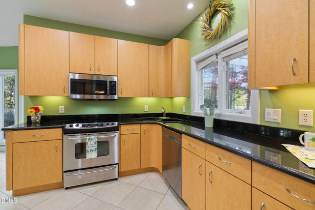 5007 Country Club Drive N, Wilson, NC 27896