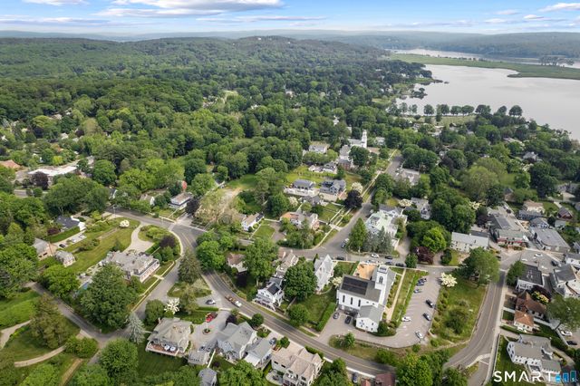 39 Prospect Street, Essex, CT 06426