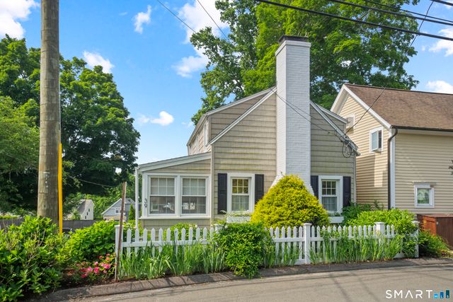 39 Prospect Street, Essex, CT 06426