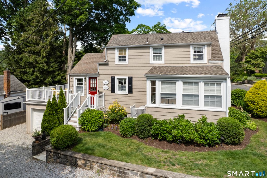 39 Prospect Street, Essex, CT 06426