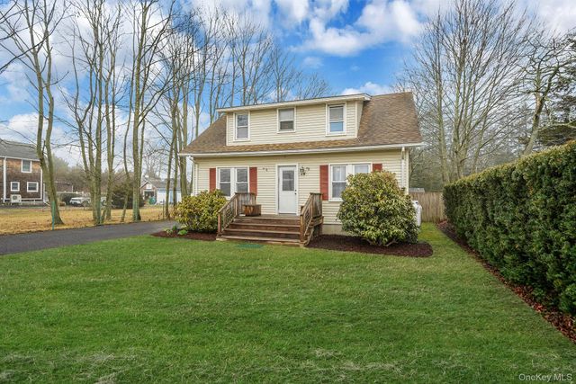 14 Tuttle Avenue, Eastport, NY 11941