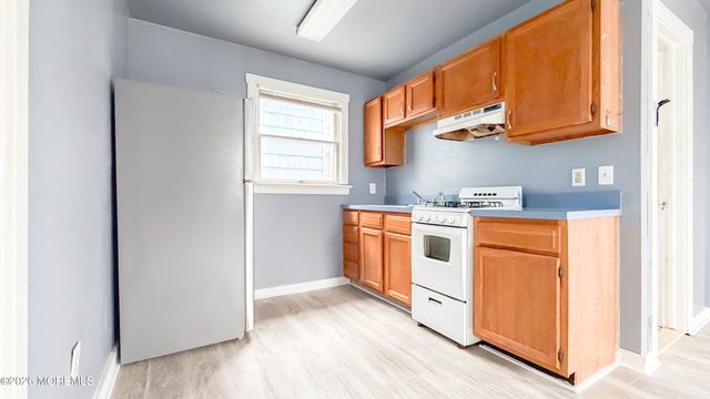 13 Decatur Avenue B, Seaside Park, NJ 08752