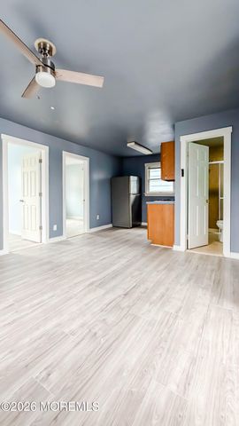 13 Decatur Avenue B, Seaside Park, NJ 08752