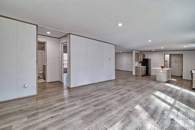 299 NED WILLIAMS Road, Kershaw, SC 29067