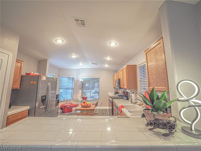 3105 Whispering Canyon Court, Henderson, NV 89052