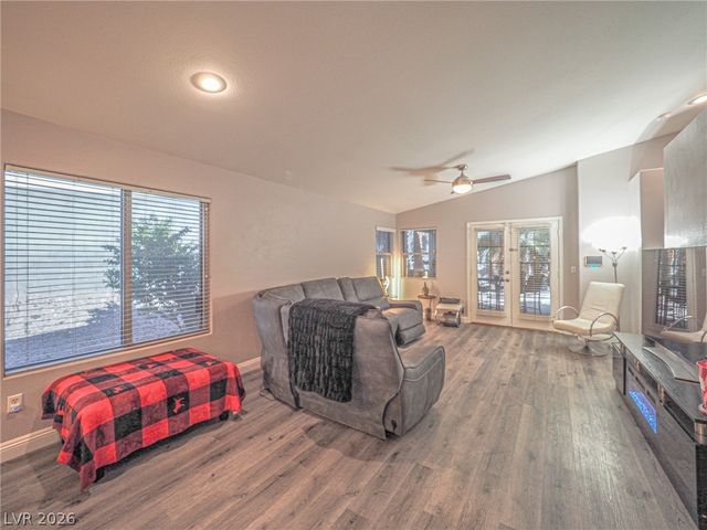 3105 Whispering Canyon Court, Henderson, NV 89052