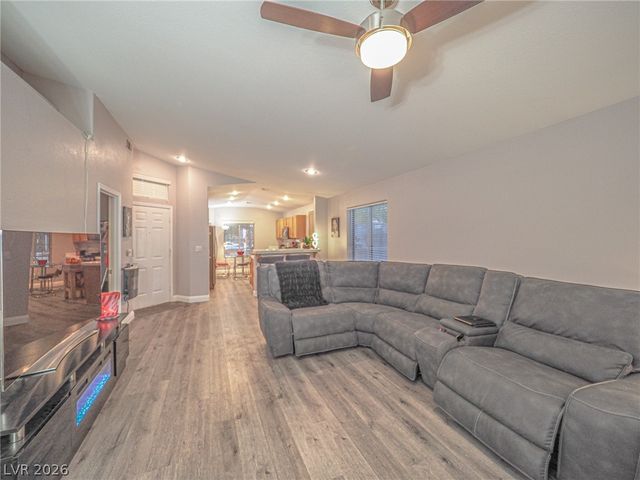 3105 Whispering Canyon Court, Henderson, NV 89052