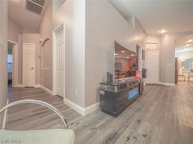 3105 Whispering Canyon Court, Henderson, NV 89052
