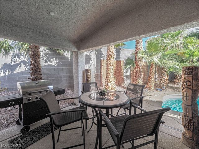 3105 Whispering Canyon Court, Henderson, NV 89052