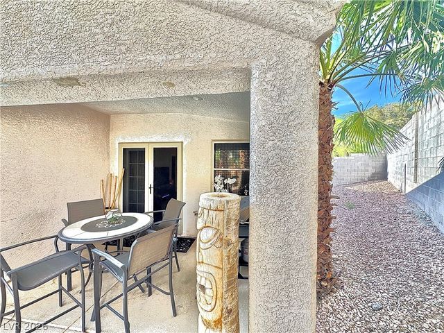 3105 Whispering Canyon Court, Henderson, NV 89052