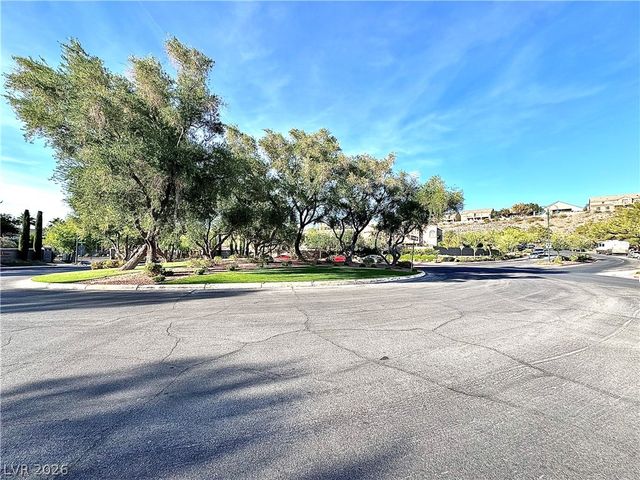 3105 Whispering Canyon Court, Henderson, NV 89052