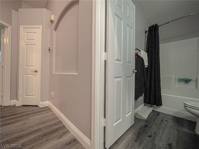 3105 Whispering Canyon Court, Henderson, NV 89052