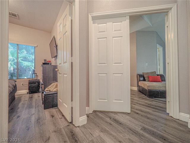 3105 Whispering Canyon Court, Henderson, NV 89052