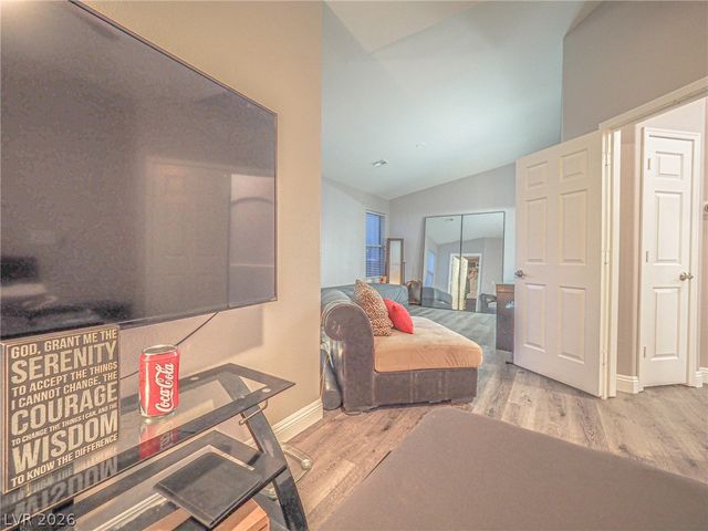 3105 Whispering Canyon Court, Henderson, NV 89052