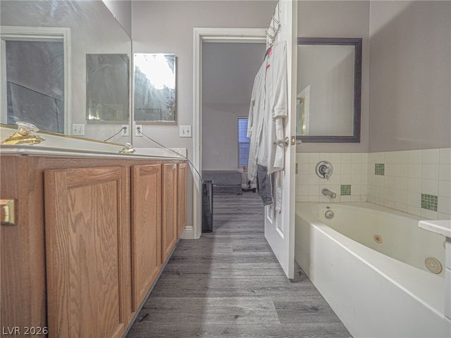 3105 Whispering Canyon Court, Henderson, NV 89052