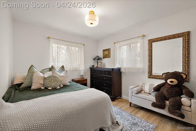 28022 Fairfax Street, Southfield, MI 48076