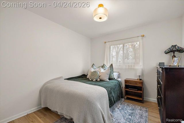 28022 Fairfax Street, Southfield, MI 48076