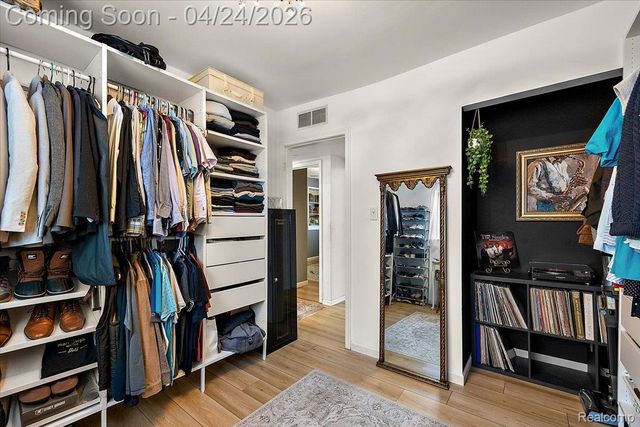 28022 Fairfax Street, Southfield, MI 48076