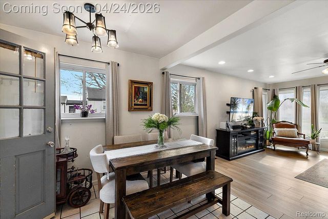 28022 Fairfax Street, Southfield, MI 48076