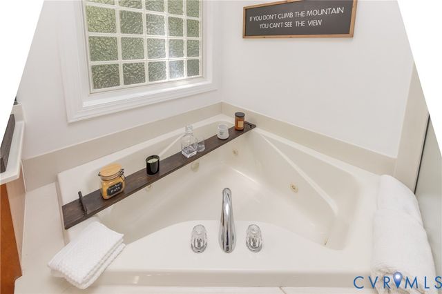 11125 Lyndenwood Dr, Chesterfield, VA 23838