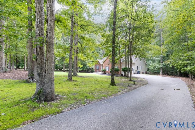11125 Lyndenwood Dr, Chesterfield, VA 23838