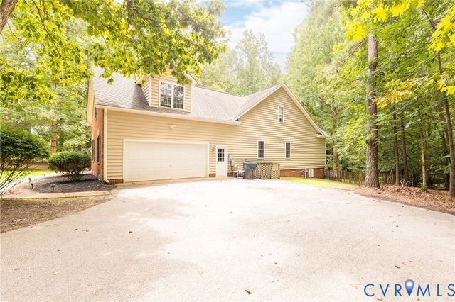 11125 Lyndenwood Dr, Chesterfield, VA 23838