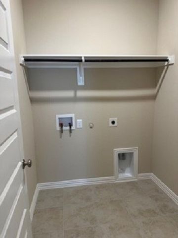 1123 Mesa Street, Sherman, TX 75090