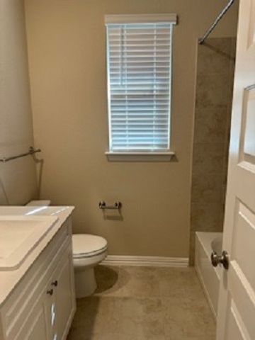 1123 Mesa Street, Sherman, TX 75090