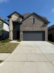 1123 Mesa Street, Sherman, TX 75090
