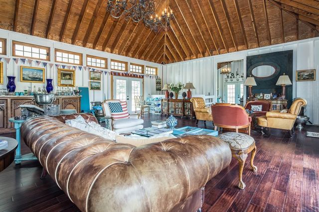 63 Avalon Beach Road, Castleton, VT 05735