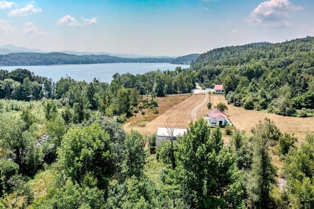 63 Avalon Beach Road, Castleton, VT 05735