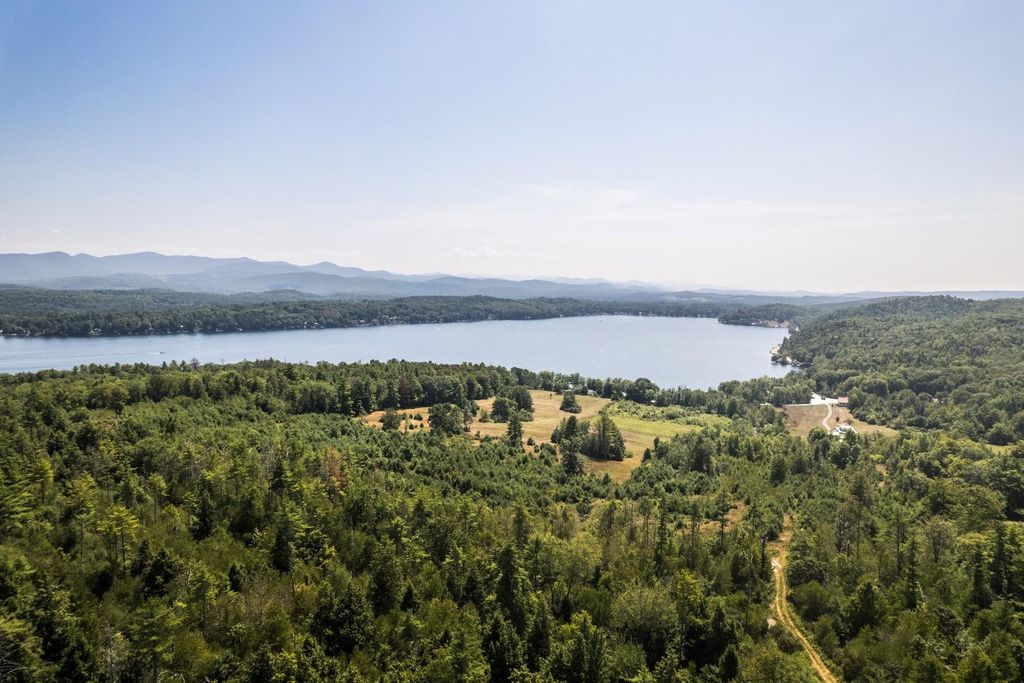 63 Avalon Beach Road, Castleton, VT 05735