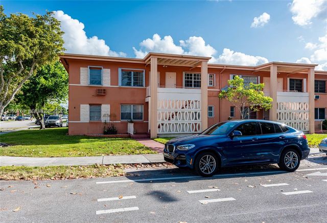 3671 SW 11th St 9B, Miami, FL 33135